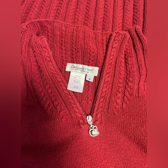 Coldwater Creek Women's Red Valentines Sweater with Heart Charm Zip
Size Small - Picture 5 of 5